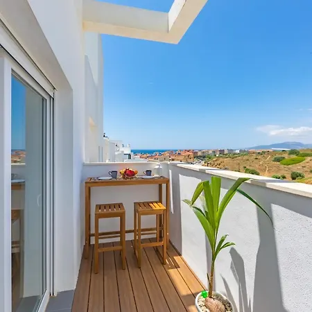 Vistas, Piscina, Terraza & Fibra *