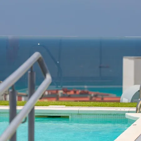 Vistas, Piscina, Terraza & Fibra *